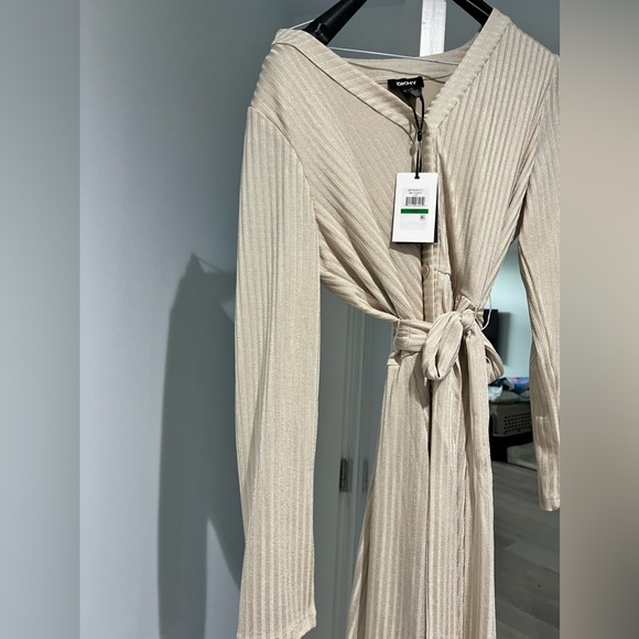 NWT - DKNY dress size L - Picture 4 of 4